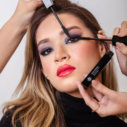 4D Ultra Black Mascara by Jessica Meadow