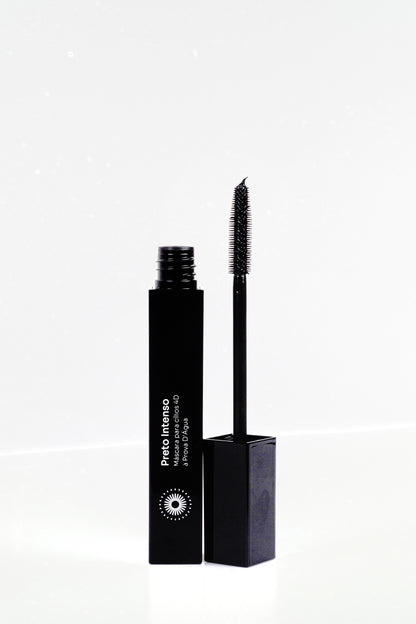 4D Ultra Black Mascara by Jessica Meadow